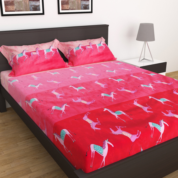 Fabulous Three Unicorn Print 3-Pc. Double Bedsheet Set - 228 x 254 cm