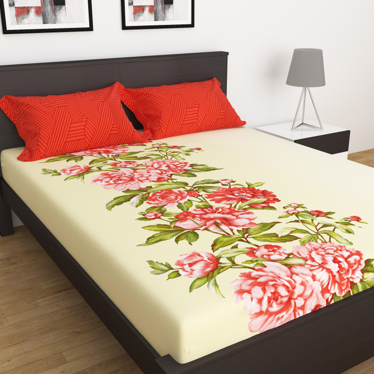 Carnival Bouquet Printed 3-Pc. Queen Fitted Bedsheet Set- 150 X 195 cm