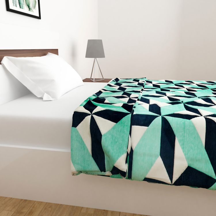 Spinel Geometric Print Single-Bed Blanket - 135 x 200 cm