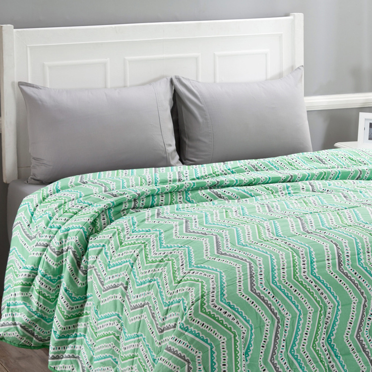 MASPAR Soumak Printed Reversible Double Bed Quilt - 228 x 265 cm