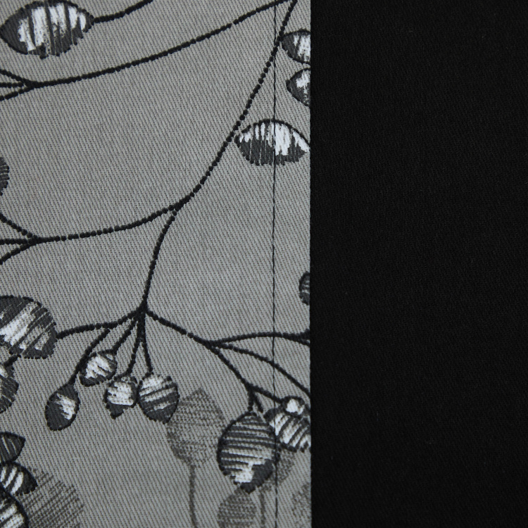 Mandarin Floral  Table Cloth  - Cotton -  Table Cloth - 150 cm  L x 200 cm  W - Black