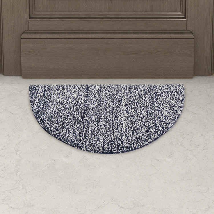 Pristine Textured Semi-Circular Bath Mat - 40 x 80 cm