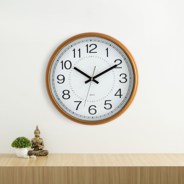 Casablanca-Solid Plastic - Wall clock : 3.5 cm  H x 38 cm  diameter - Multicolour