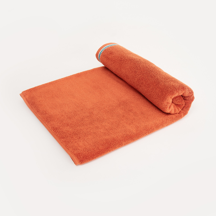 India Inspired Solid Single Pc. Bath Towel - 70 cm x 150 cm - Cotton - Multicolour - 500 GSM