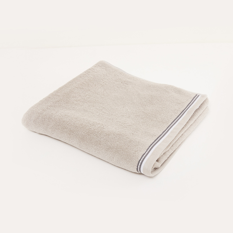 Medley Solid Bath Towel- 70 x 150 cm