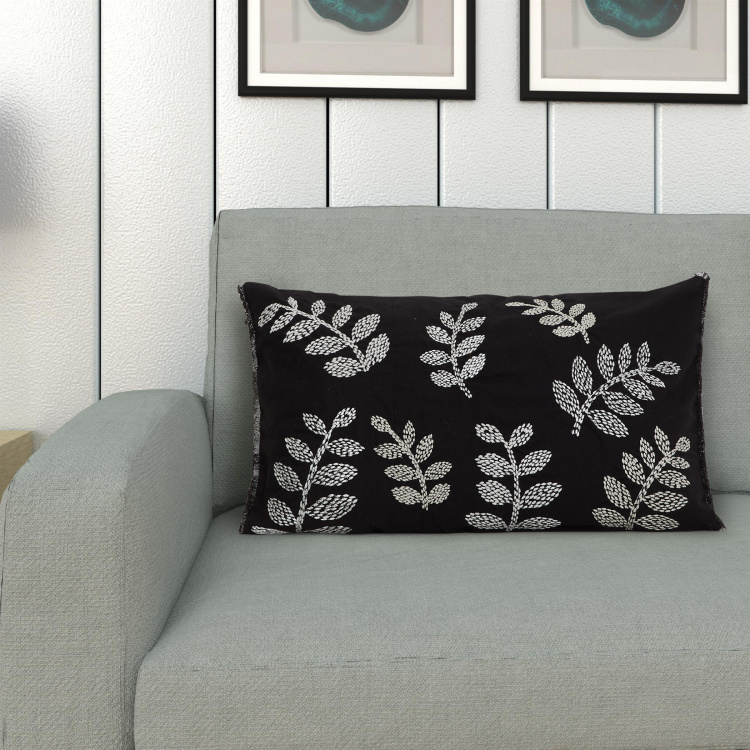Mandarin Embroidered Polyester Cushion Cover - 30 x 50 cm Black