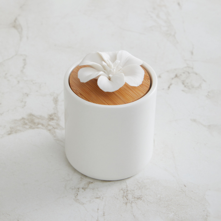 Marshmallow Lily Scented Jar Candle