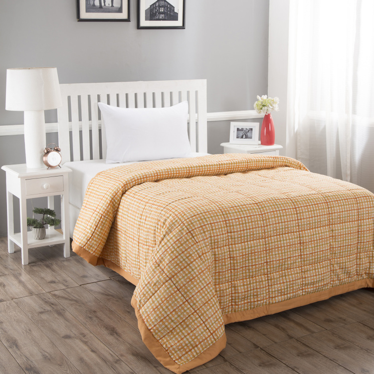 MASPAR Modern Checked Single Bed Quilt - 152 x 250 cm